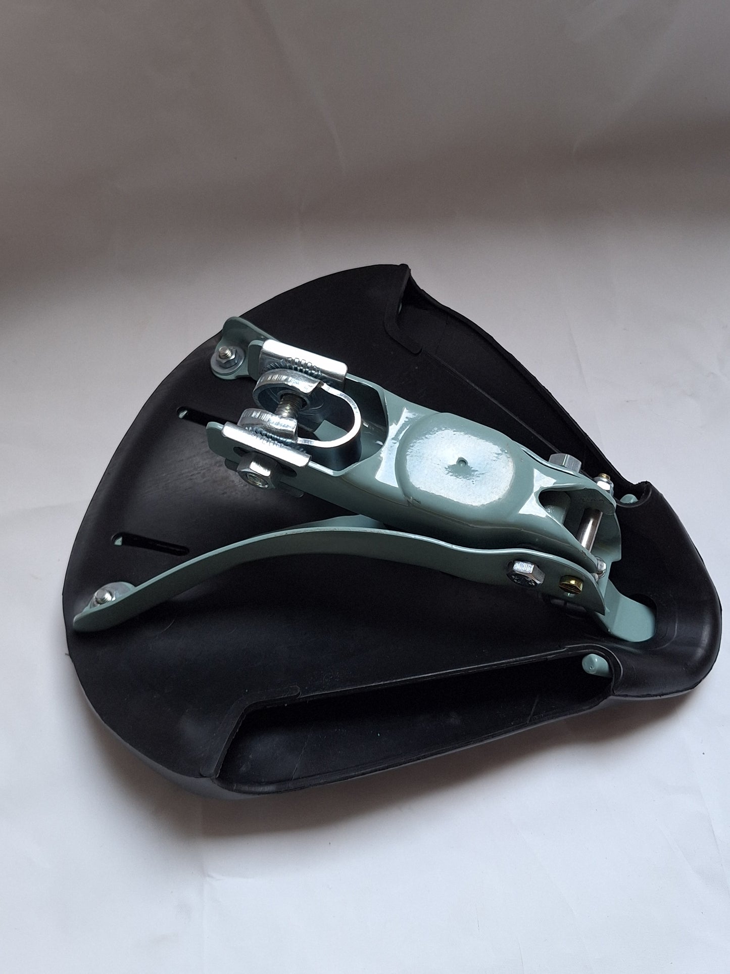 Zadel model Denfeld Tomos / Puch zwart