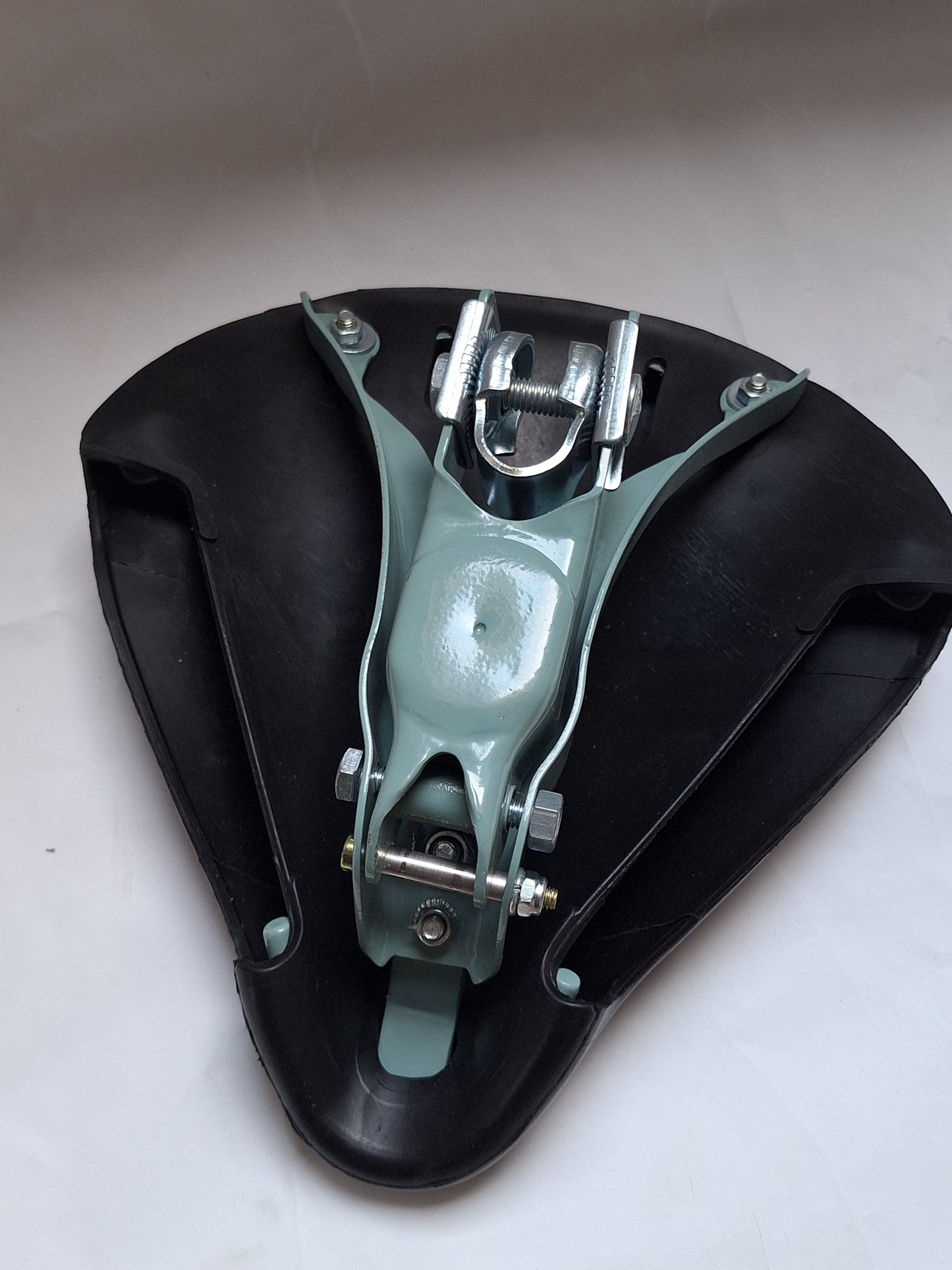 Zadel model Denfeld Tomos / Puch zwart