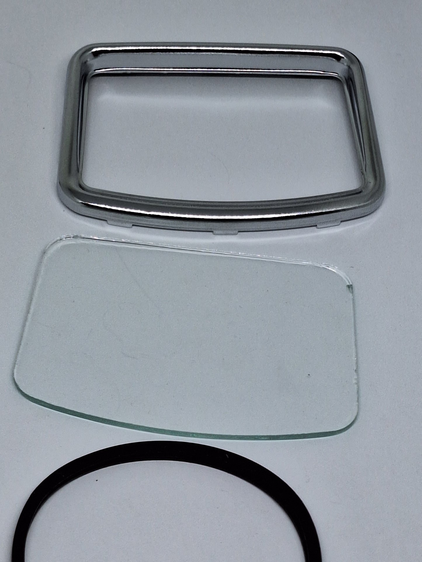 Tellerrand, Glas en rubber model Lucia / Huret NOS