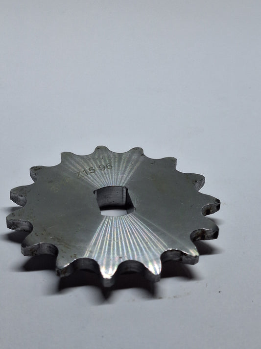 Voortandwiel 15 Tands Benelli / MotoBi / Moto Guzzi CNC