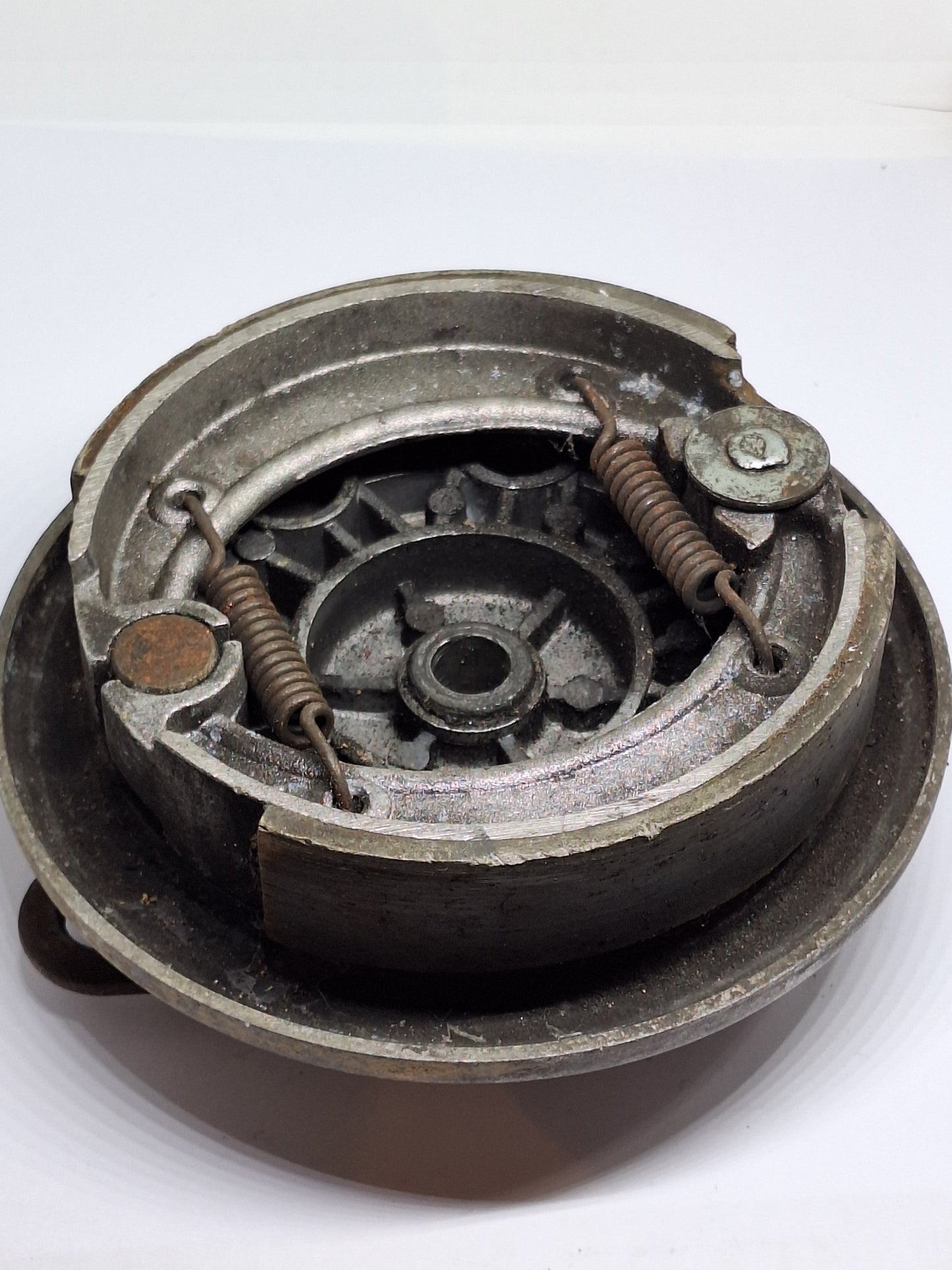 Remankerplaat achterwiel Tomos 4GL / Sprint Electronic / Grimeca