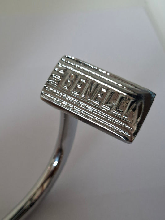 Rempedaal Benelli chroom oud model 50cc ?