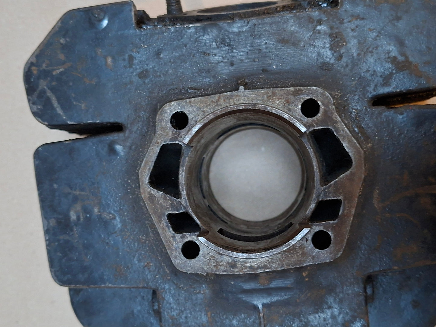 Cilinder Benelli / MotoBi / Moto Guzzi 125cc 56mm