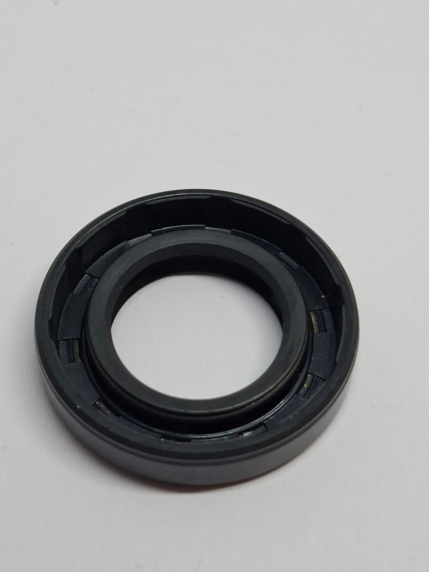 Keerring achterwiel Tomos 20x35x7 NTX 50 / CTX 80 per stuk