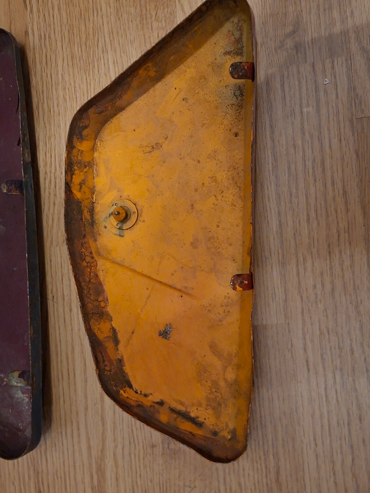 Zijkapset links / rechts Benelli / MotoBi / Moto Guzzi 50 / 125 cc (2)