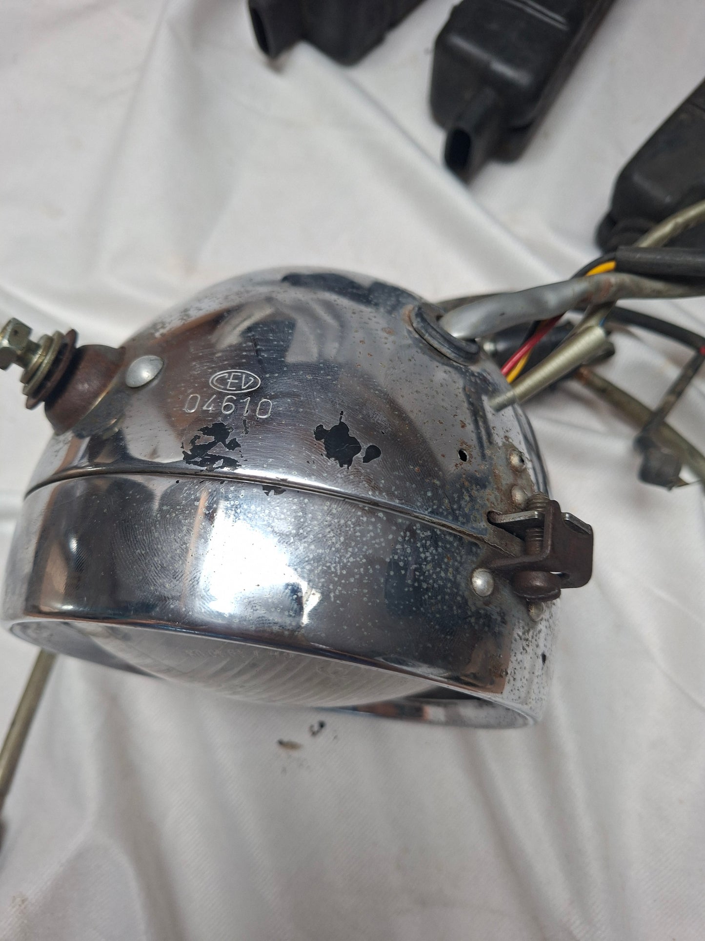 Koplamp Benelli / MotoBi / Moto Guzzi / Jamathi / Universeel 2e hands CEV Tipo 130 (2)