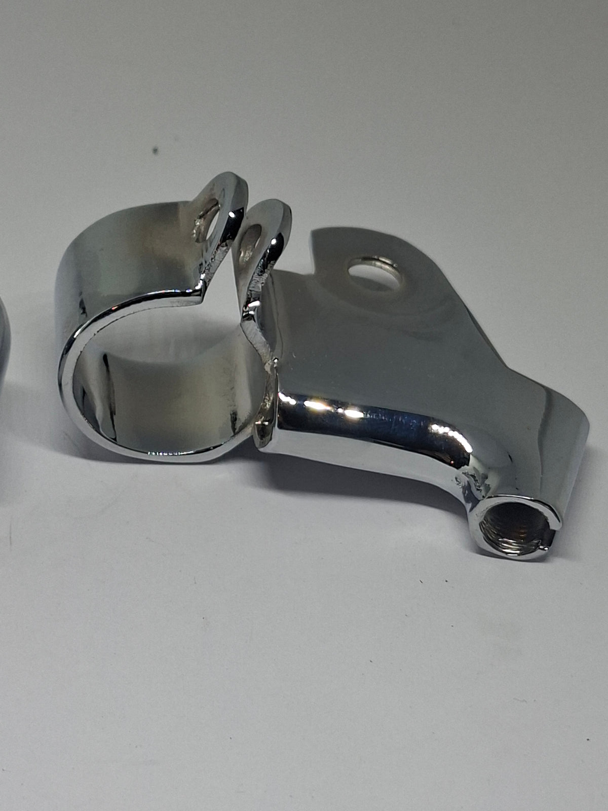 Remhendel & Koppelinghendel houder Benelli / MotoBi / Moto Guzzi opnieuw verchroomd