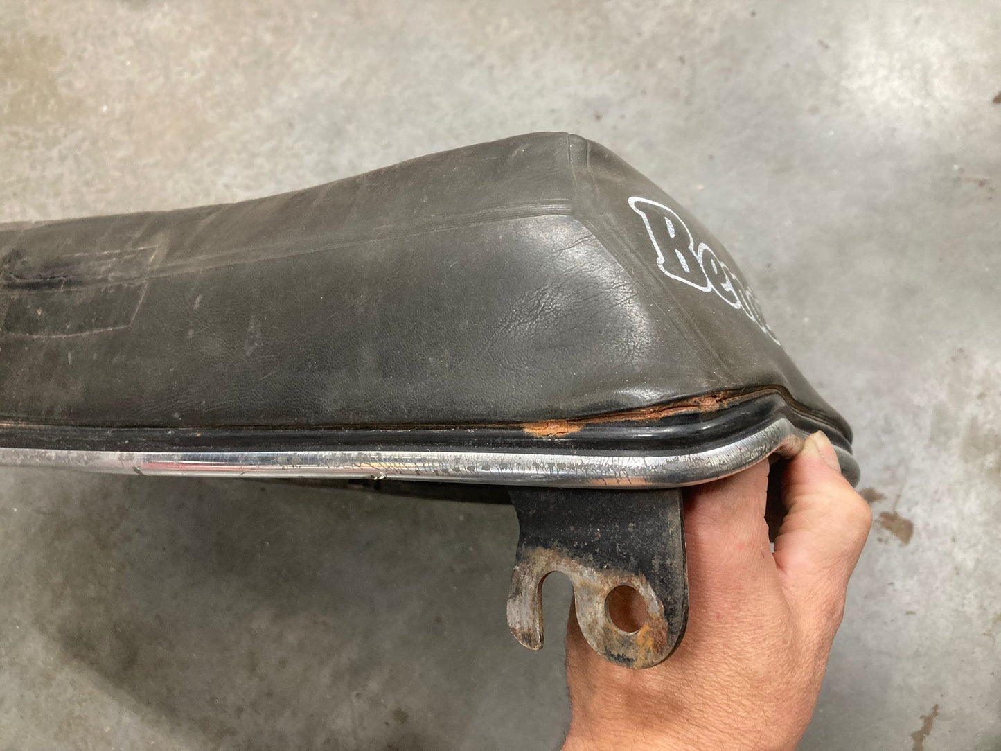 Korte buddyseat Benelli T50
