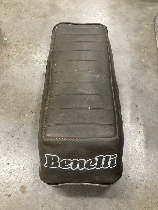 Korte buddyseat Benelli T50