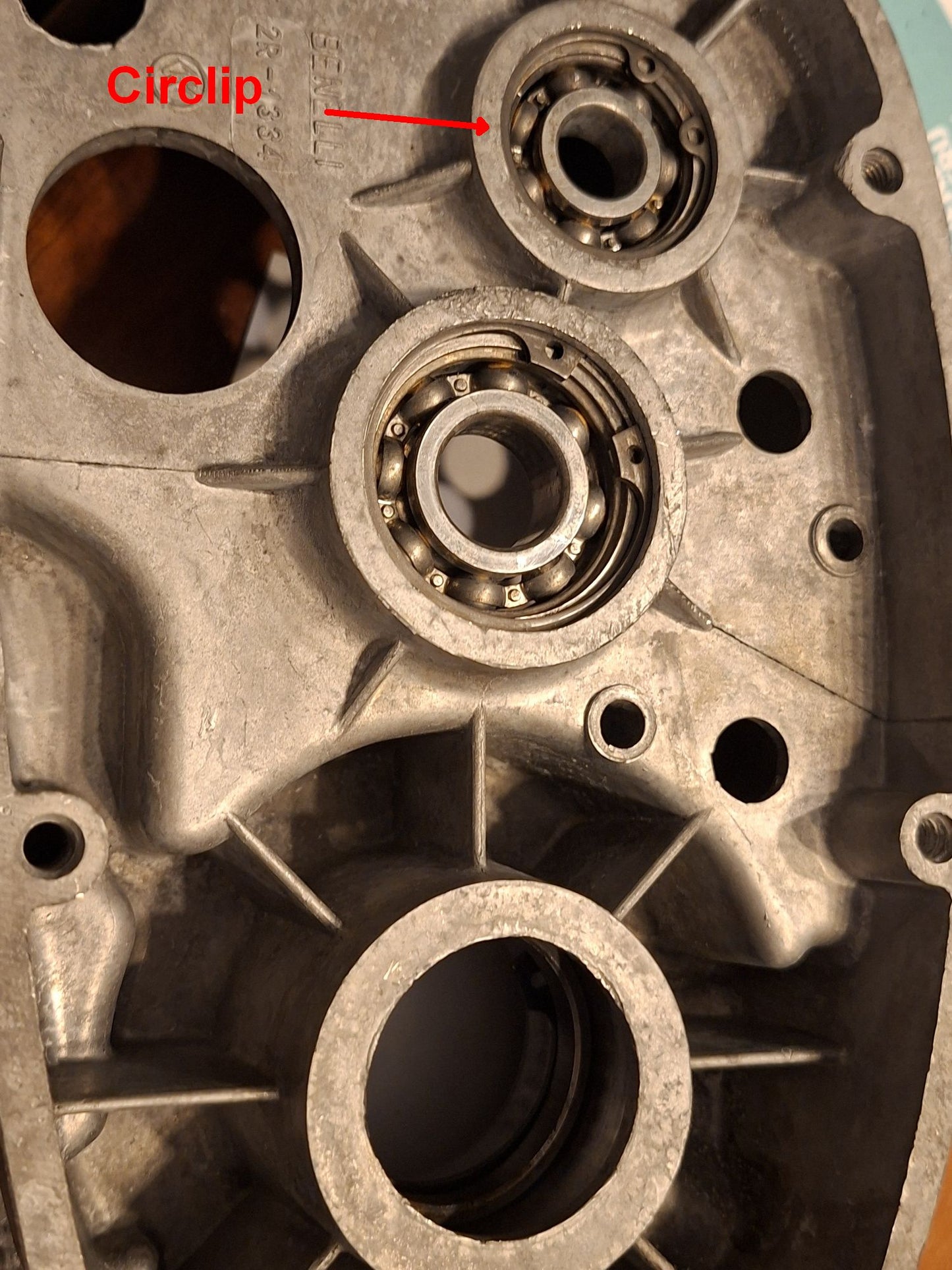 Seegerring hulpas rechts Benelli / MotoBi / Moto Guzzi pos. 1
