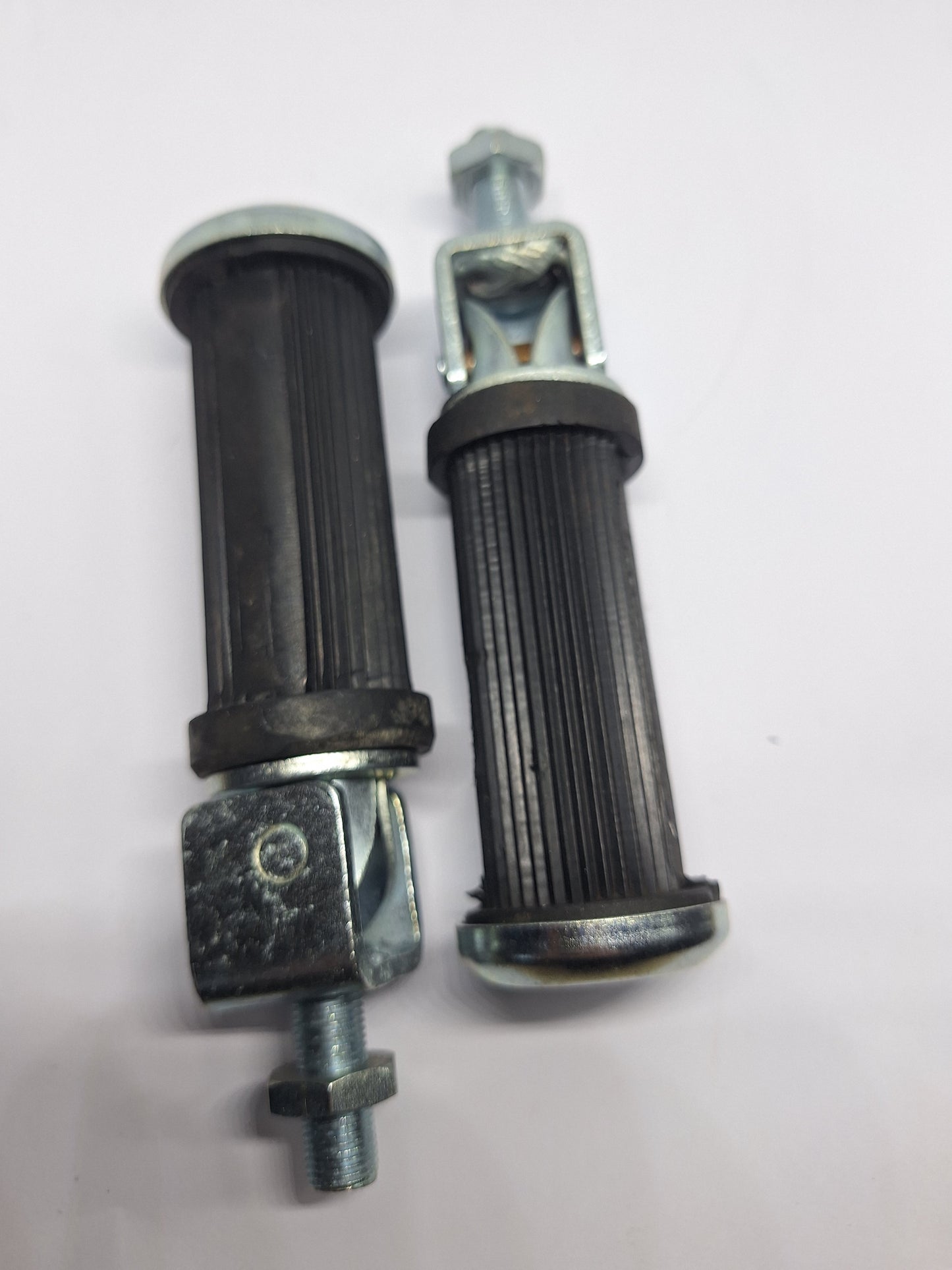 Voetsteunset NOS (2 stuks) Nomega Novi Sad