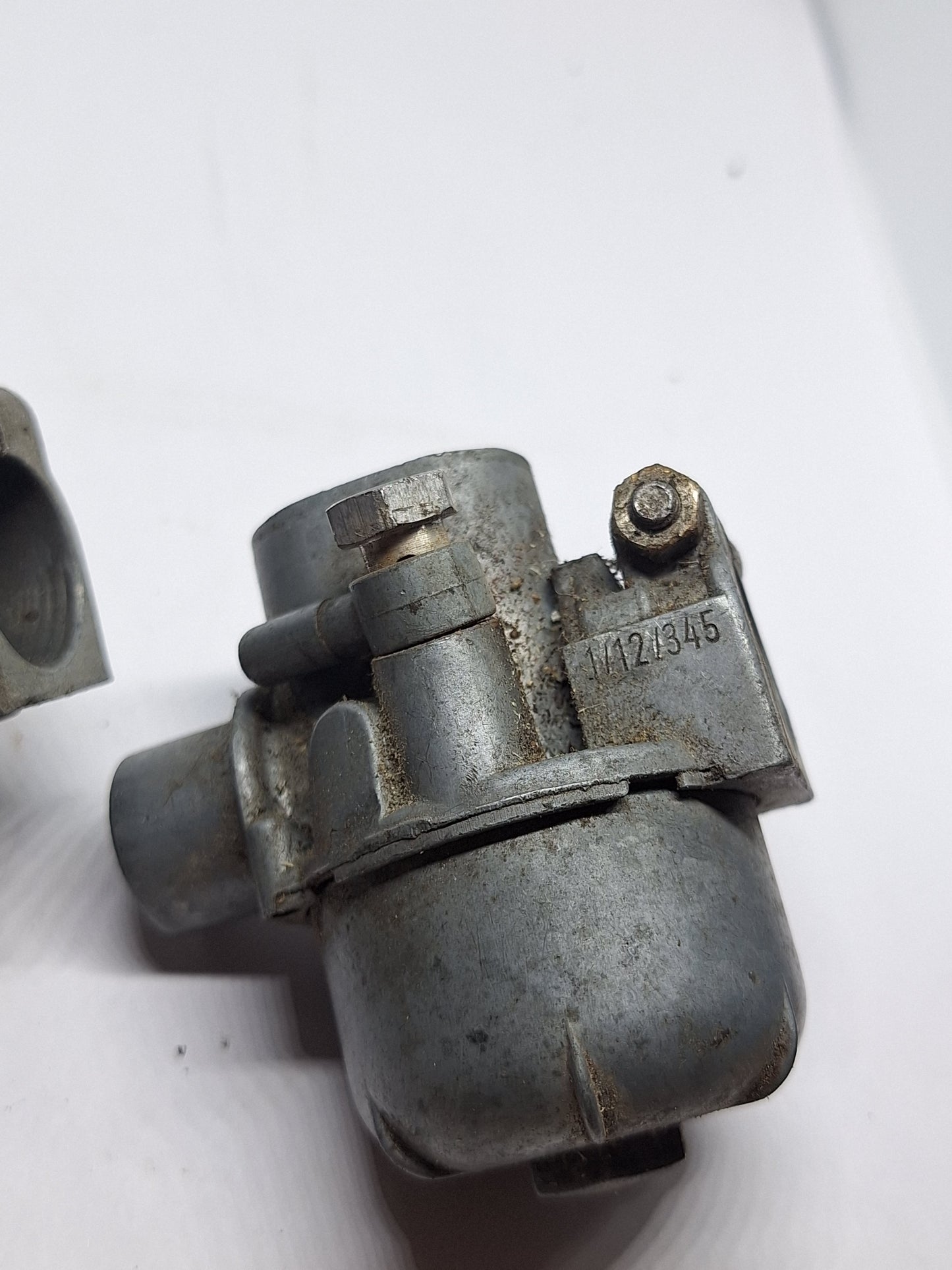 2x Bing carburateur 1/12/345 Puch Maxi?