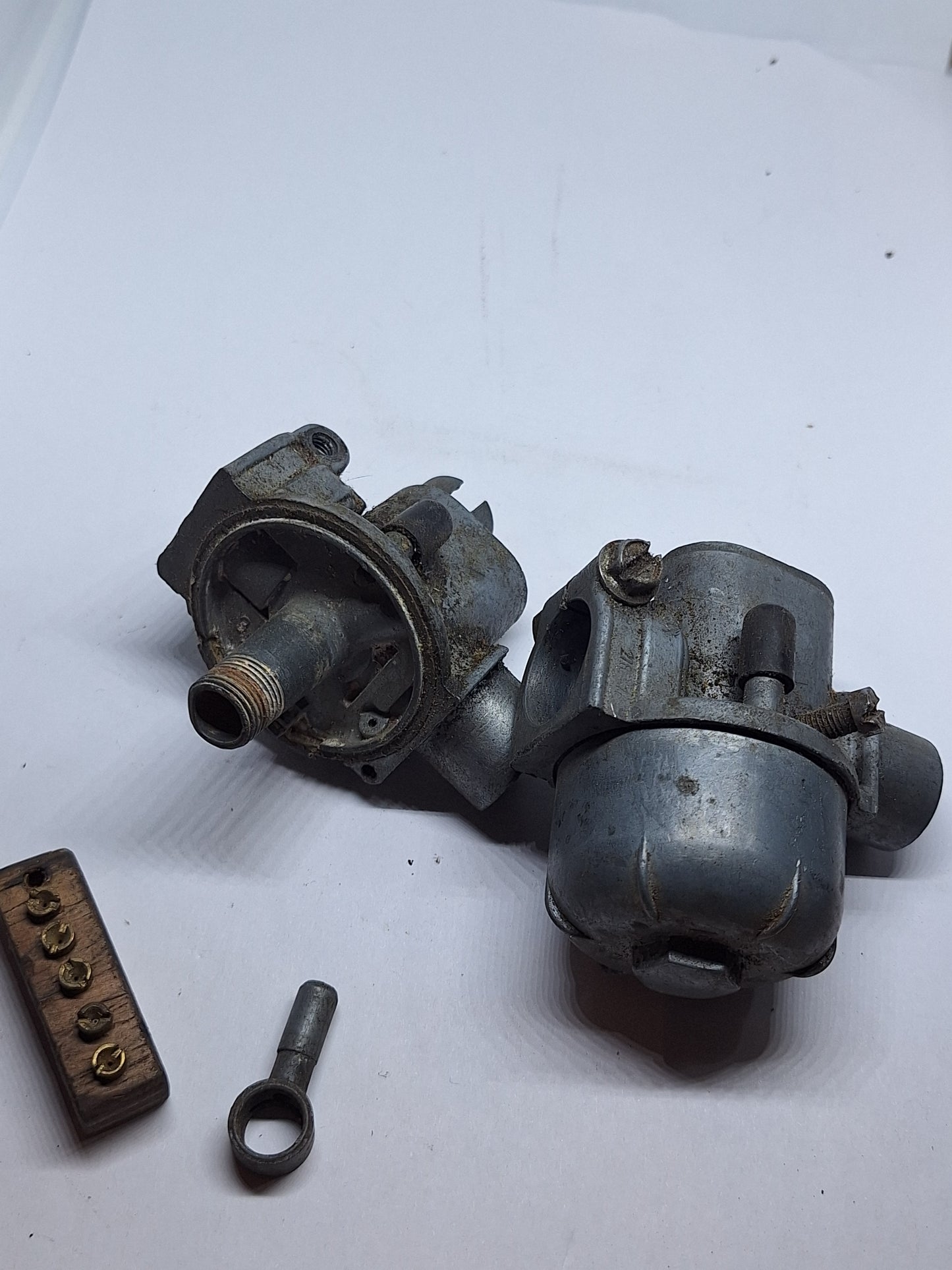 2x Bing carburateur 1/12/345 Puch Maxi?