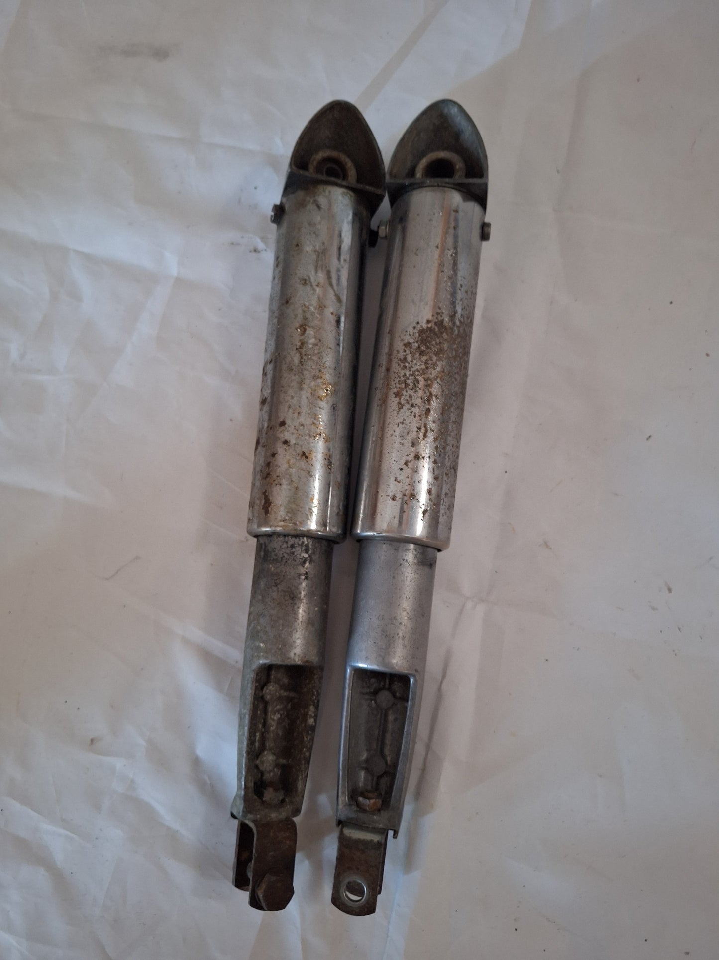 Schokbrekerset Puch VS50 MV50 DS50/60 MS50 V50 Tomos 3L 2e hands (1)