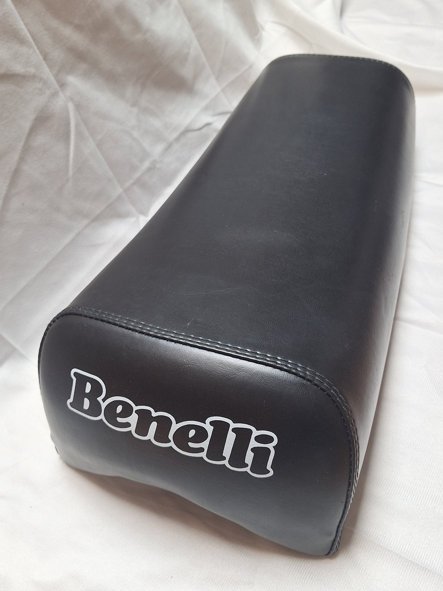 Buddyseat Benelli / MotoBi / Moto Guzzi 50 Cross nieuw type NOS