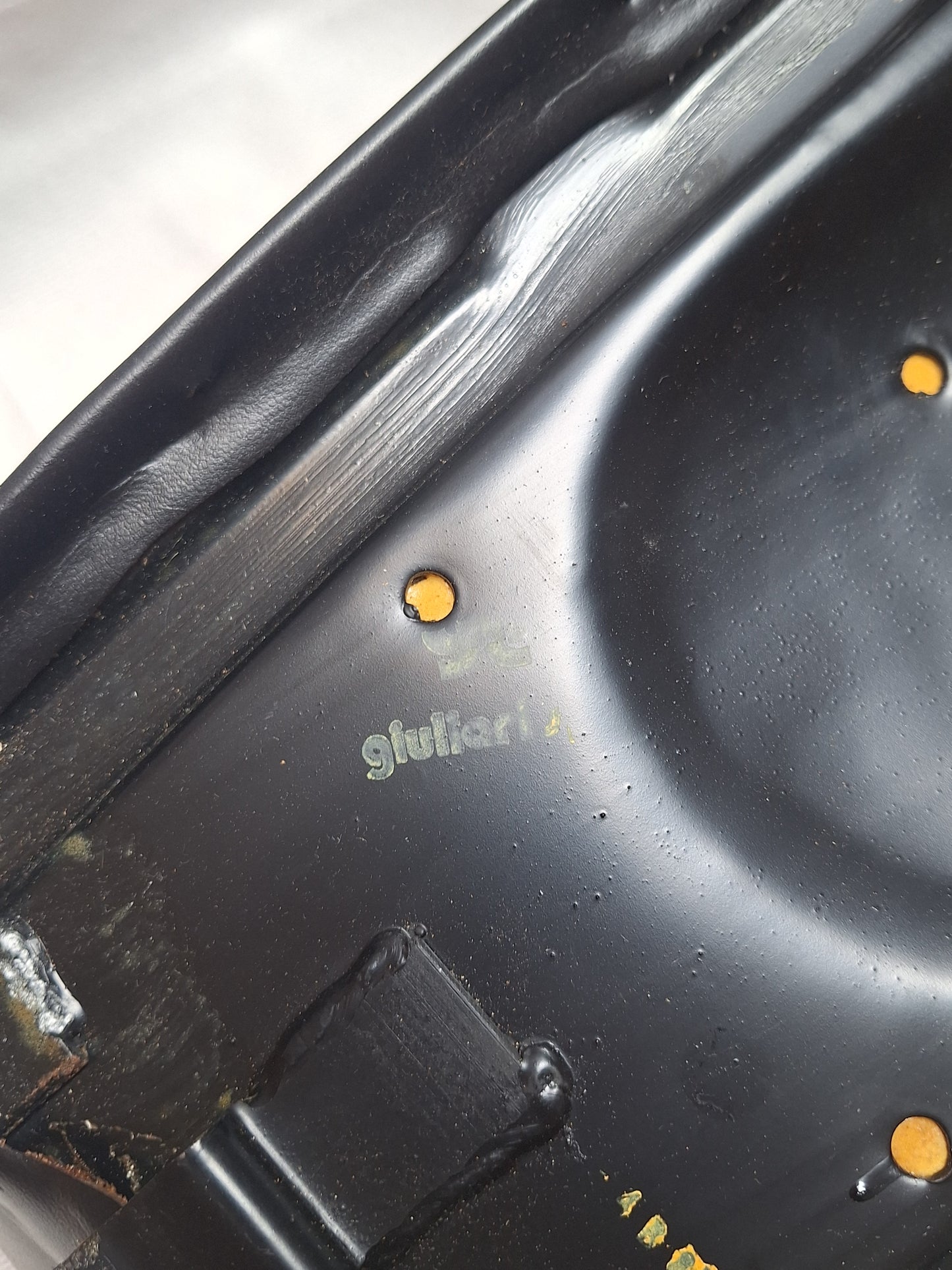 Buddyseat Benelli / MotoBi / Moto Guzzi 50 Cross nieuw type NOS