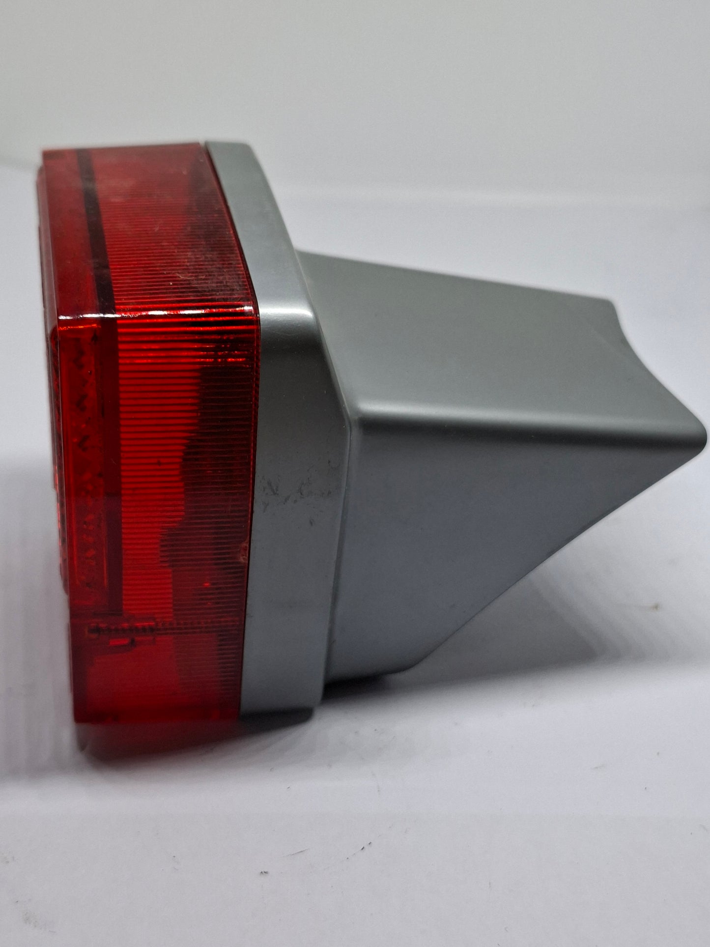 Achterlicht CEV 174 / 223 grijs universeel NOS