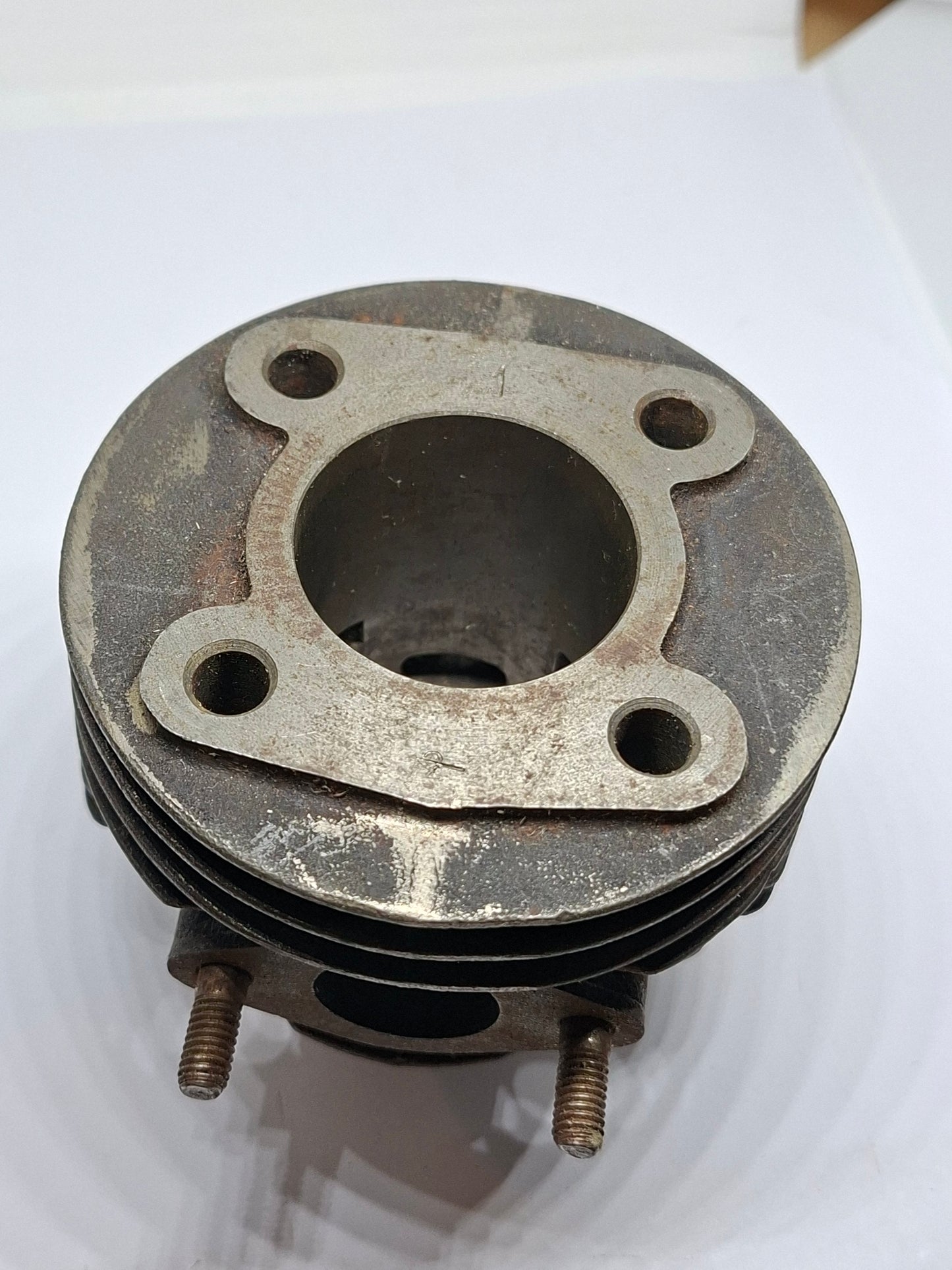 Cilinder Tomos 2L / 3L / 4L origineel TUM142A NOS