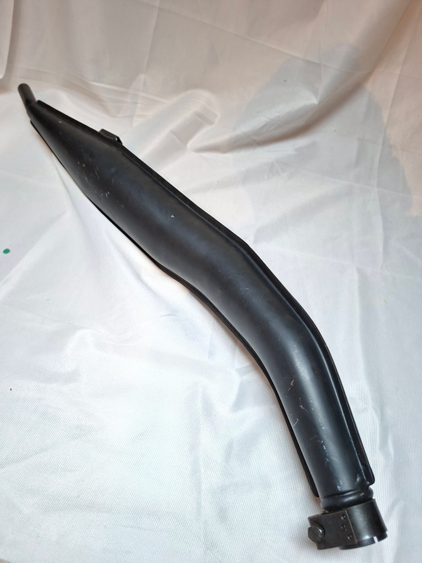 Uitlaatdemper Benelli / MotoBi / Moto Guzzi Cross bovenlangs midden DGM 31061 S