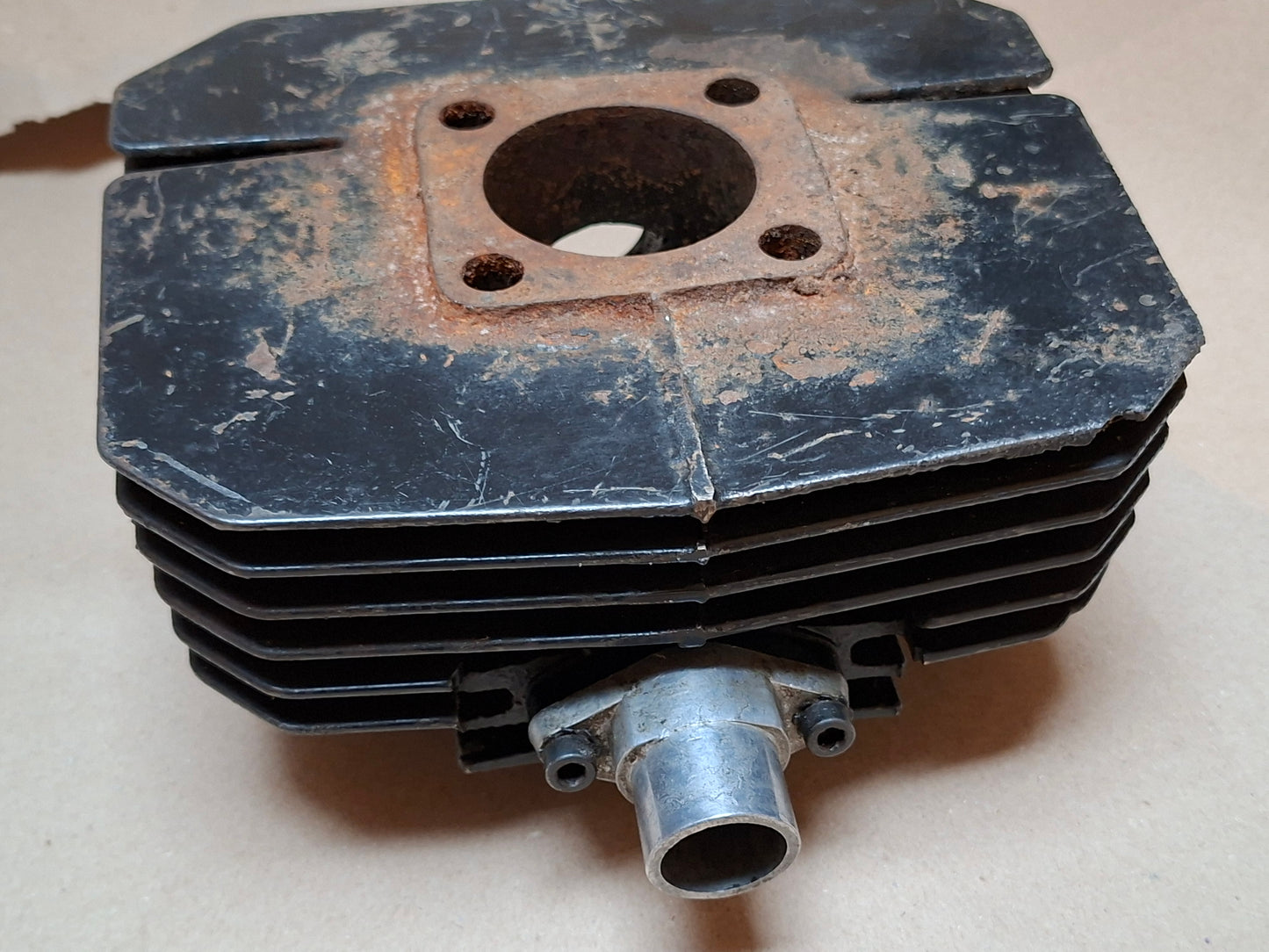 Cilinder Benelli / MotoBi / Moto Guzzi 125cc 56mm