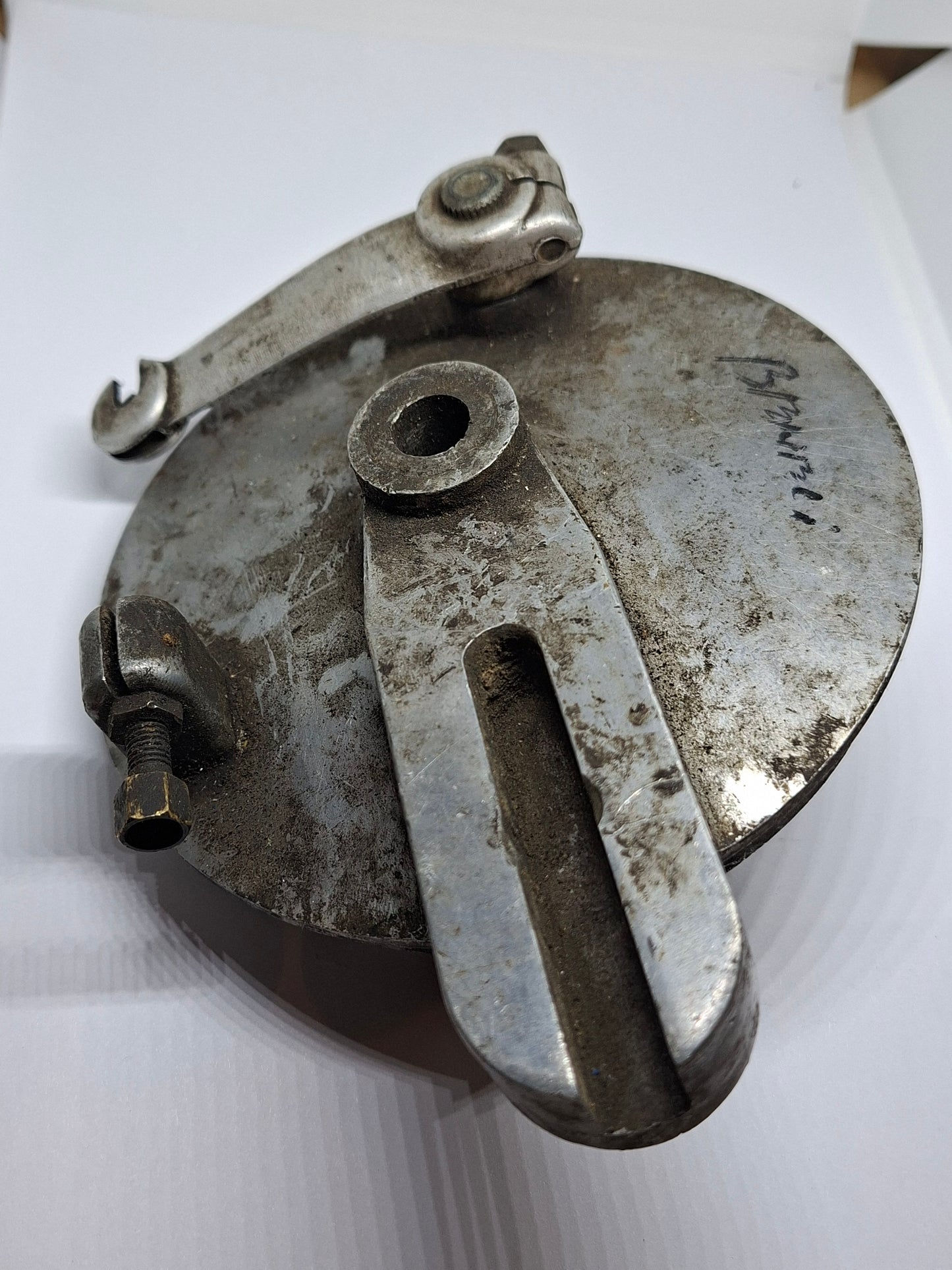 Remankerplaat voorzijde groot Grimeca Benelli / Motobi / Guzzi