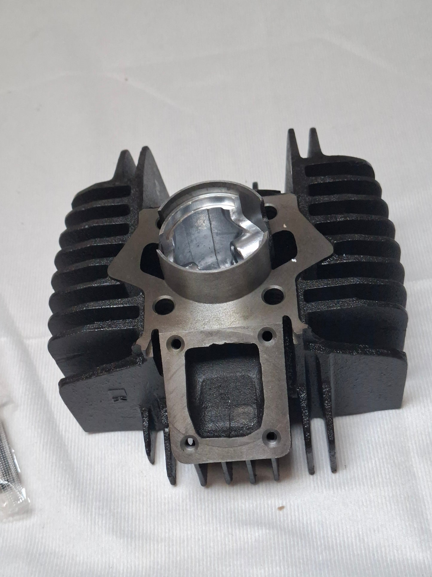 Cilinder fast-arrow + zuiger gietijzer 44mm 65cc Tomos A35