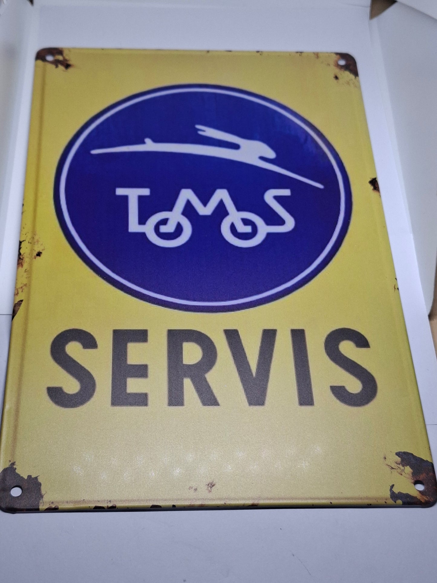 Wandbord metaal Tomos Servis 20x30 cm