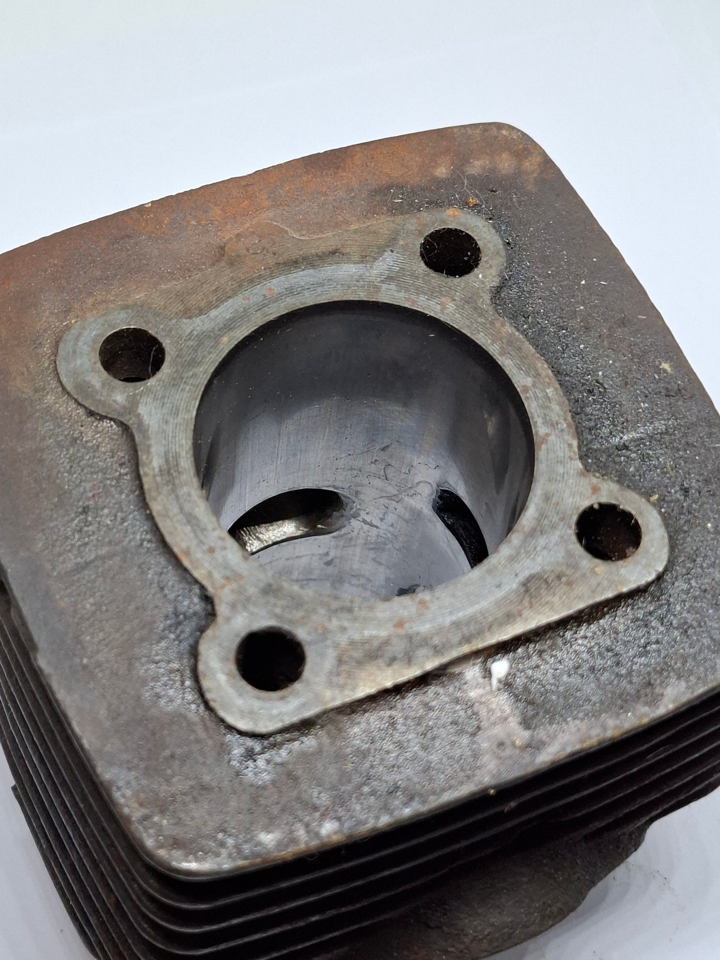 Cilinder Tomos 4L 2e hands (2) 60cc