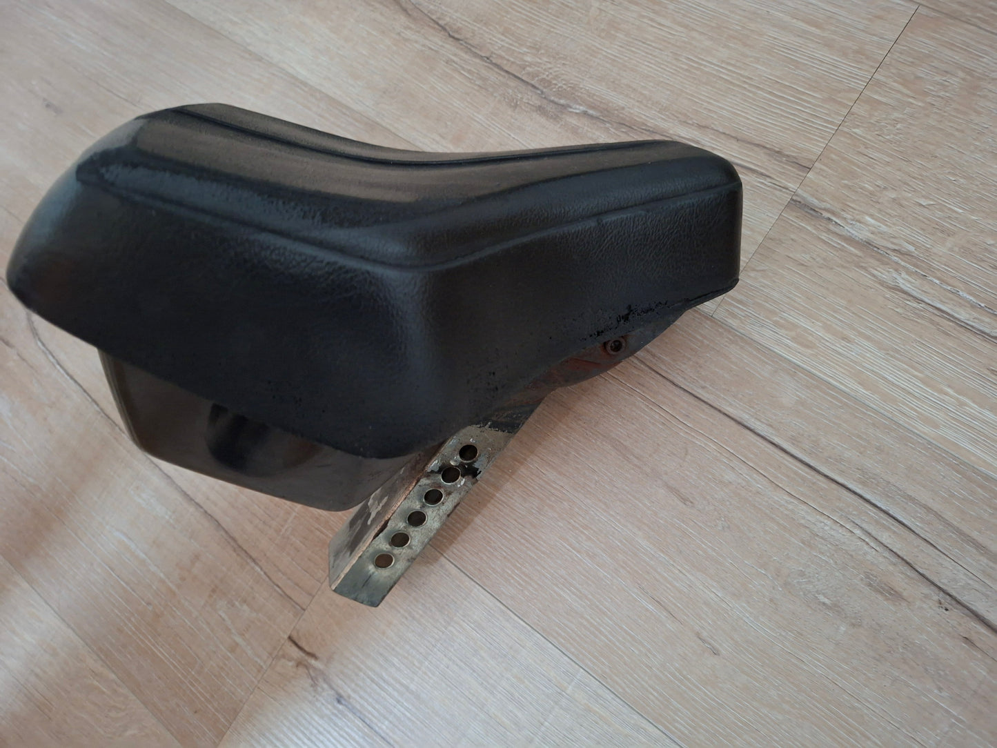 Zadel Tomos A3 / A35 met accubak 2e hands
