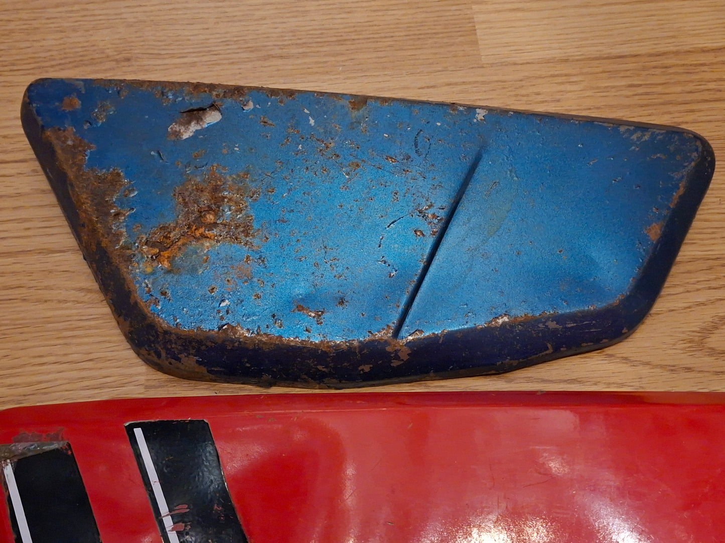 Zijkapset links / rechts Benelli / MotoBi / Moto Guzzi 50 / 125 cc (2)