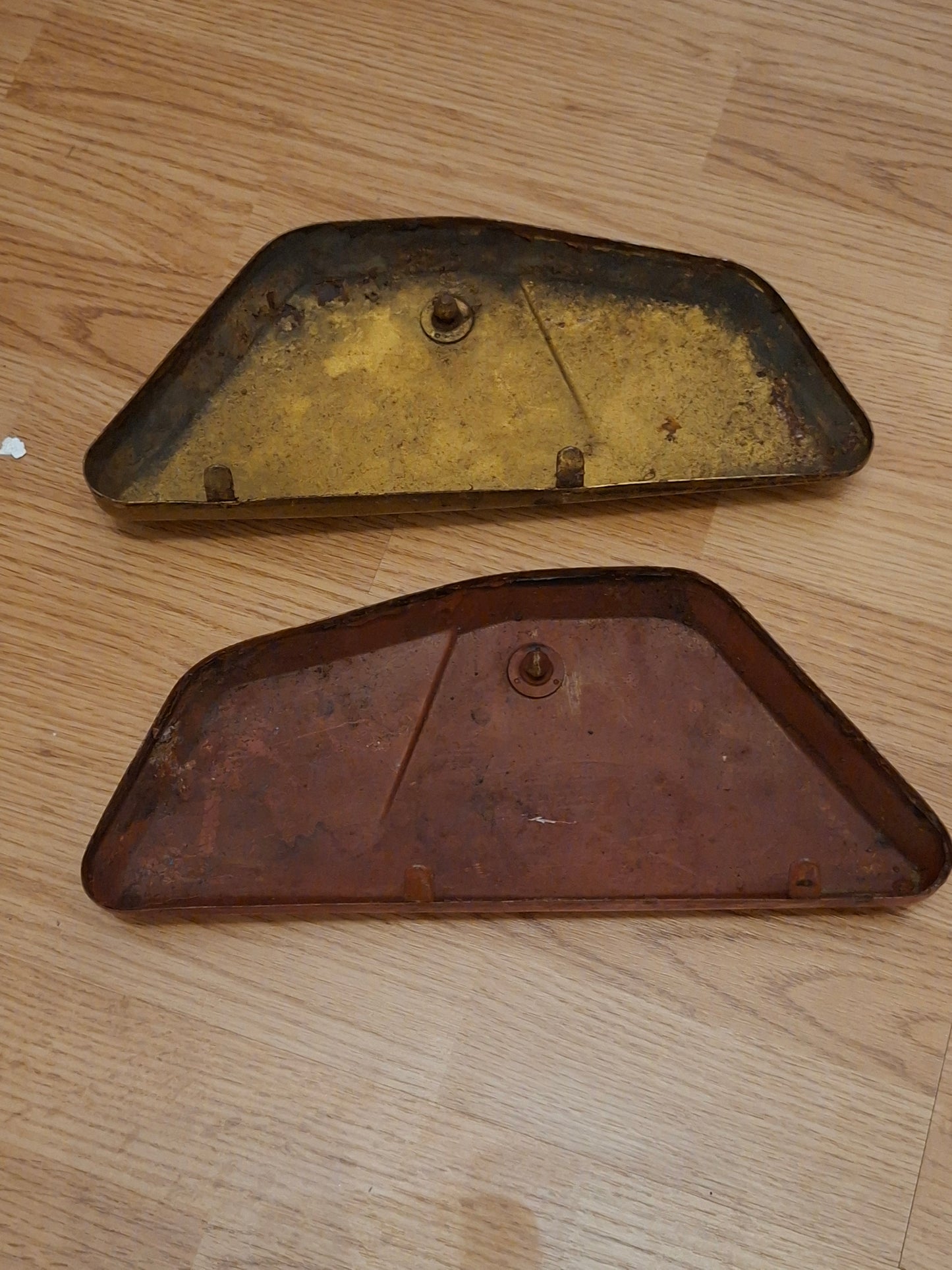 Zijkapset links / rechts Benelli / MotoBi / Moto Guzzi 50 / 125 cc (4)