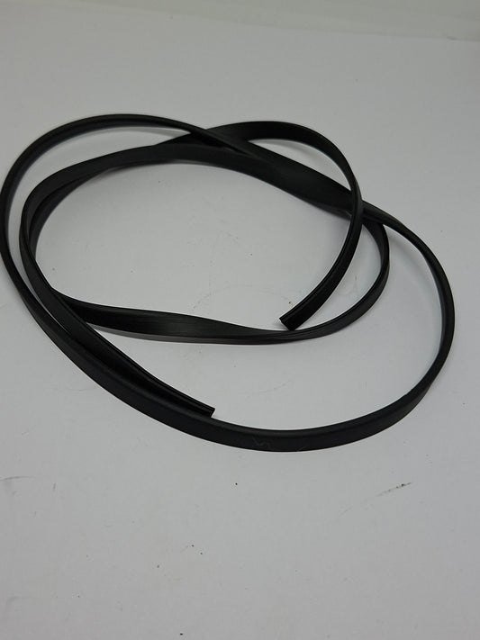 Zijkap rubber zwart U-vorm Benelli / MotoBi / Moto Guzzi, 1 meter