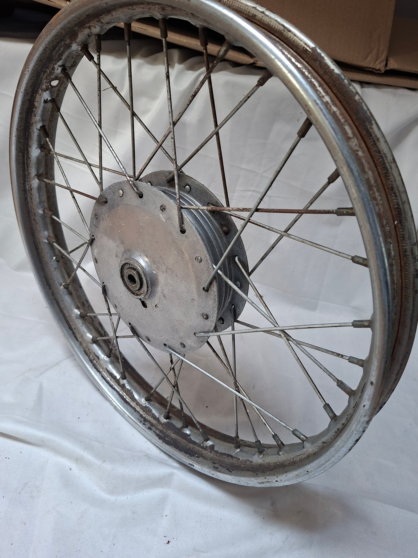 Voorwiel Benelli / Motobi / Guzzi 18''