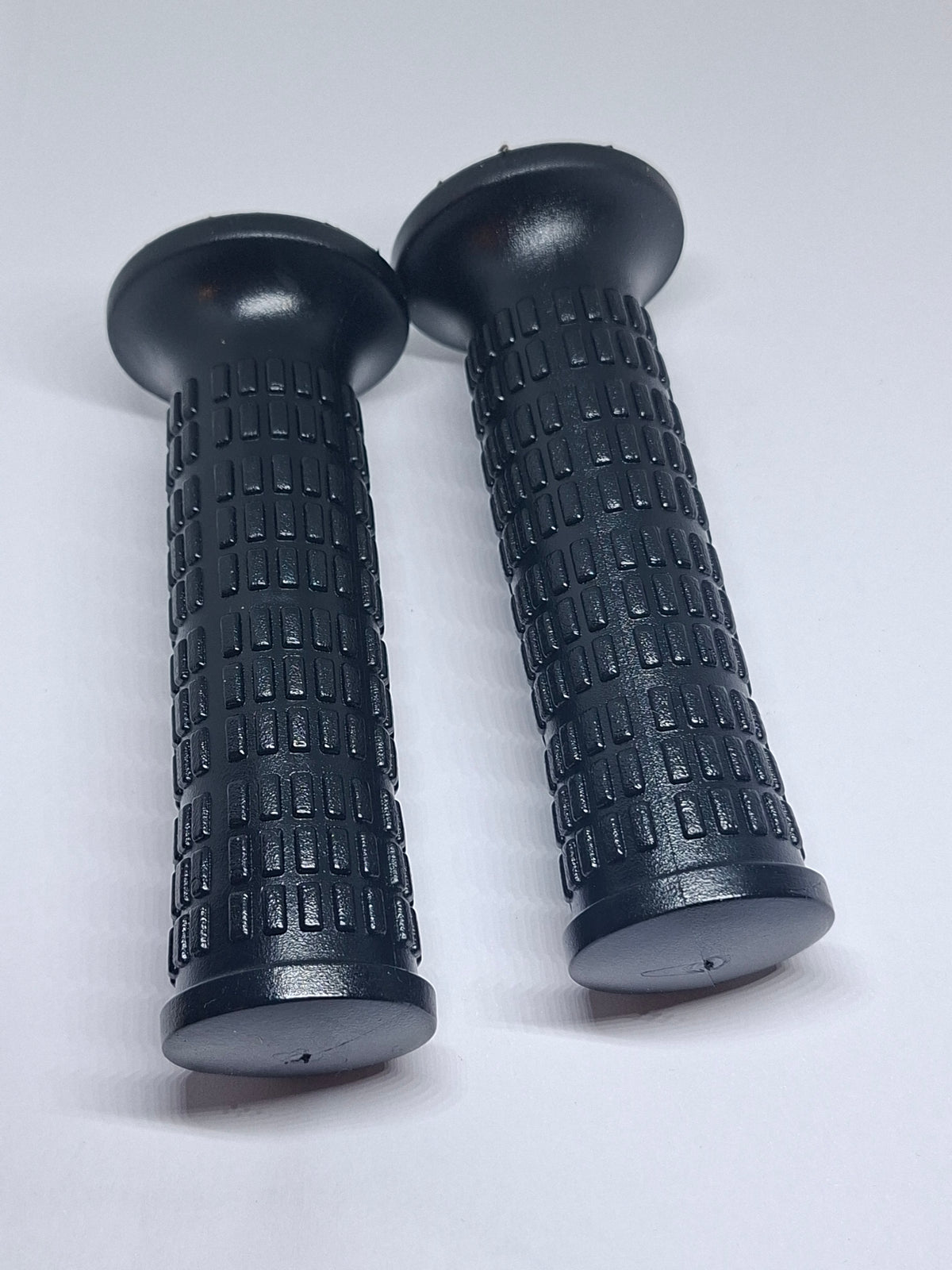 Handvatset Benelli / MotoBi / Moto Guzzi Domino