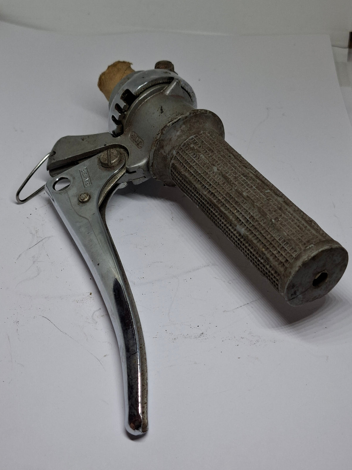 Schakelhandvat 3V Saker NOS? (2)