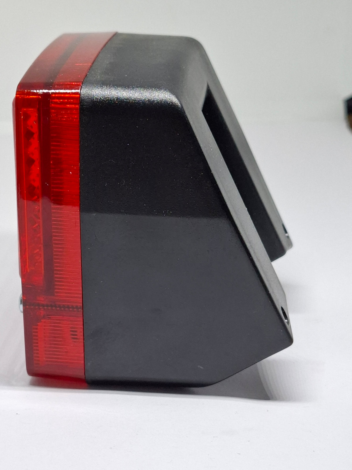Achterlicht CEV 174 / 203 zwart universeel NOS