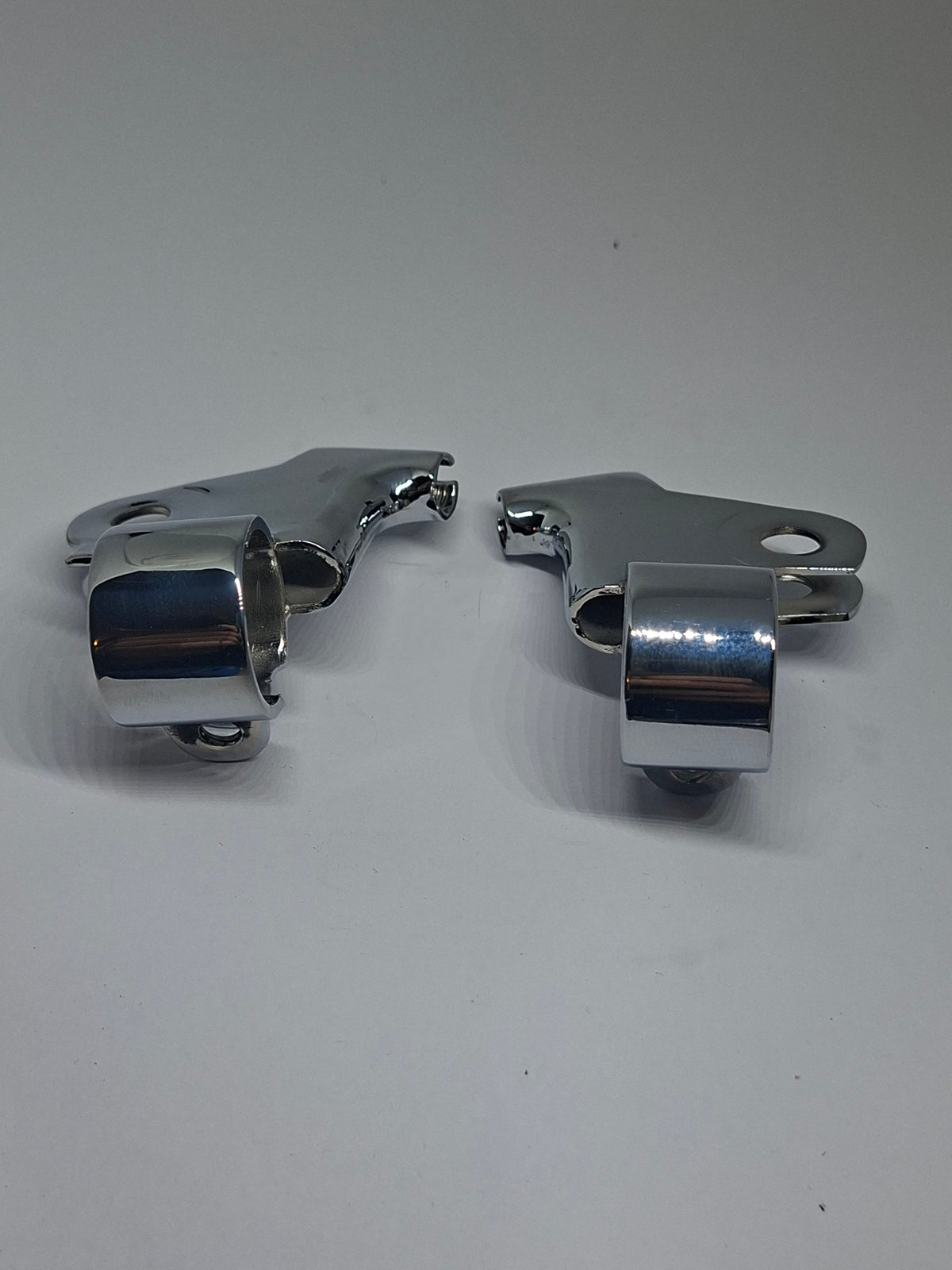 Remhendel & Koppelinghendel houder Benelli / MotoBi / Moto Guzzi opnieuw verchroomd
