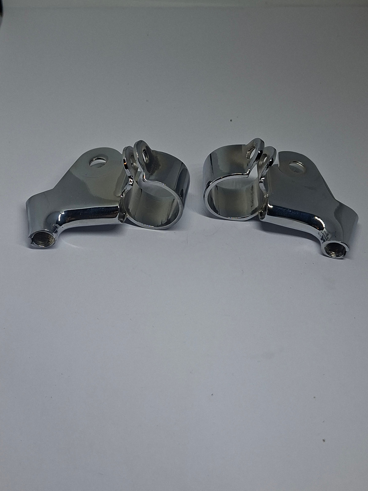 Remhendel & Koppelinghendel houder Benelli / MotoBi / Moto Guzzi opnieuw verchroomd