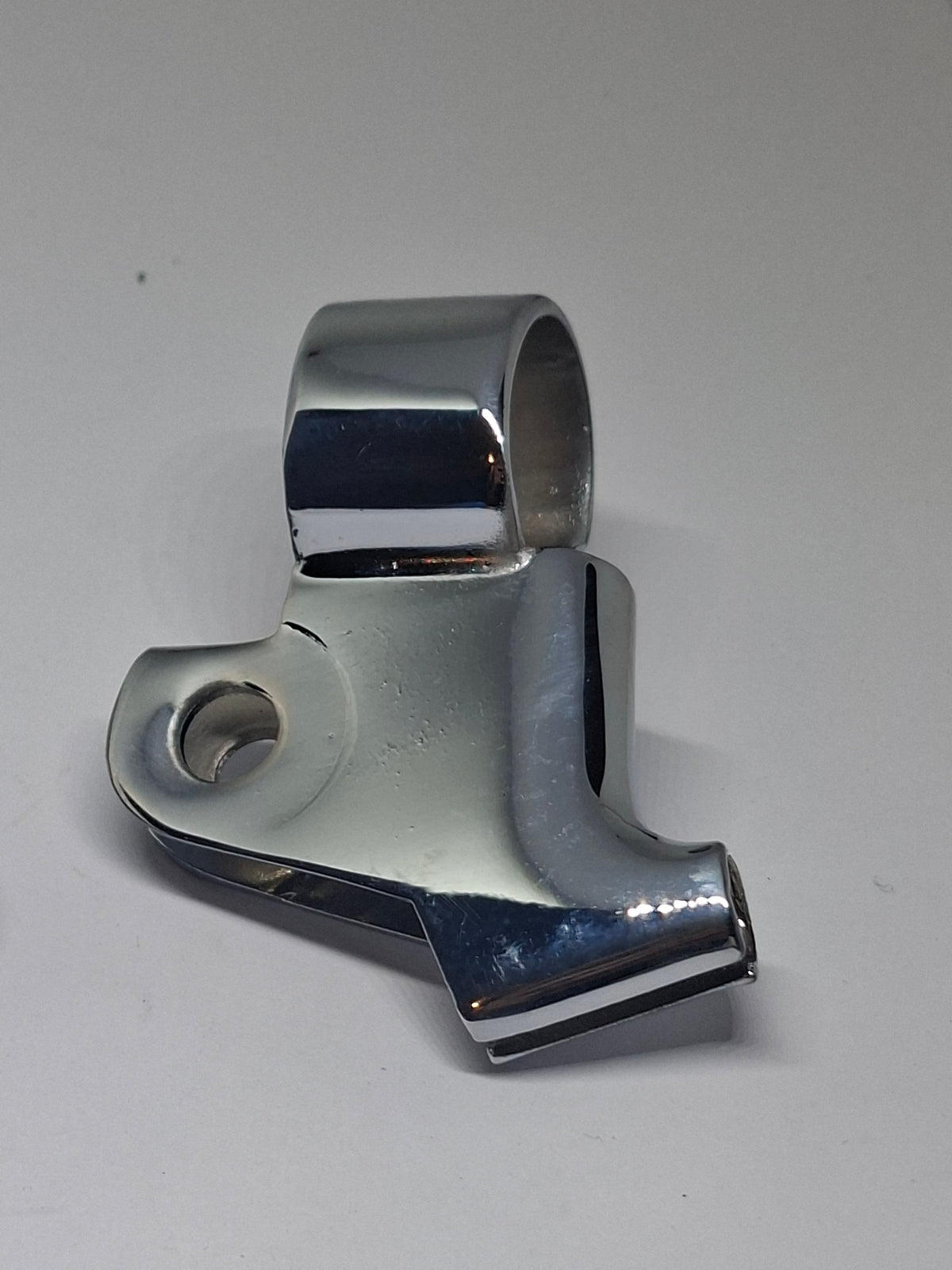 Remhendel & Koppelinghendel houder Benelli / MotoBi / Moto Guzzi opnieuw verchroomd