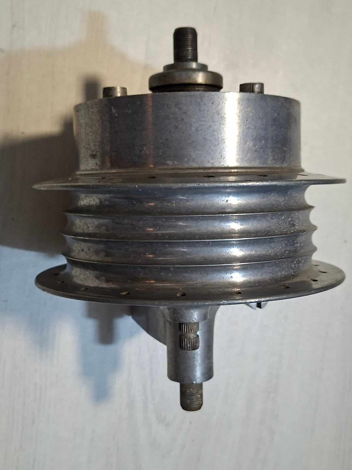 Grimeca Achternaaf GROOT incl. remankerplaat (136mm Remsegmenten / 186mm Buitendiameter) – Italiaanse Oldtimer / classic race