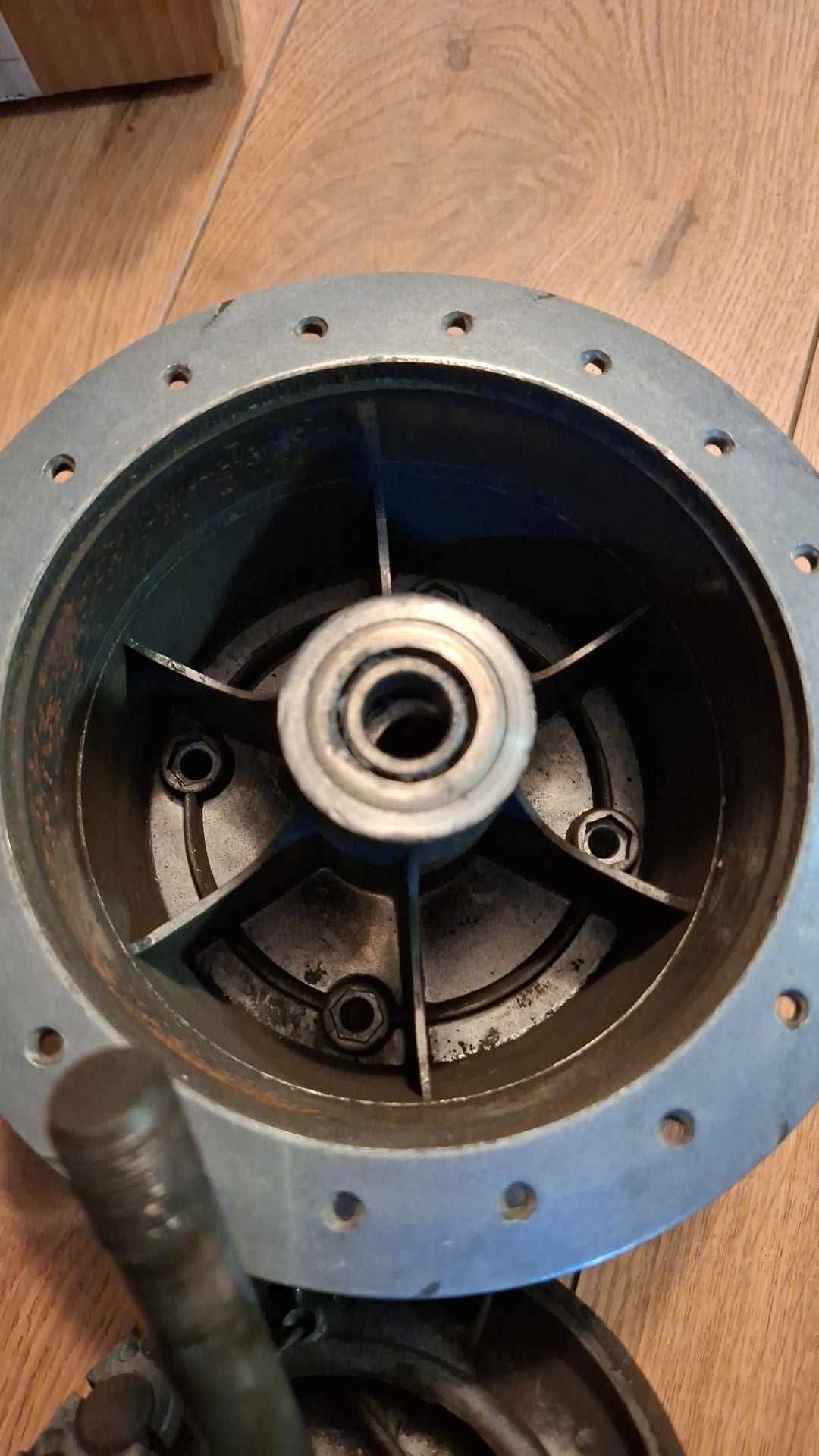 Grimeca Achternaaf GROOT incl. remankerplaat (136mm Remsegmenten / 186mm Buitendiameter) – Italiaanse Oldtimer / classic race